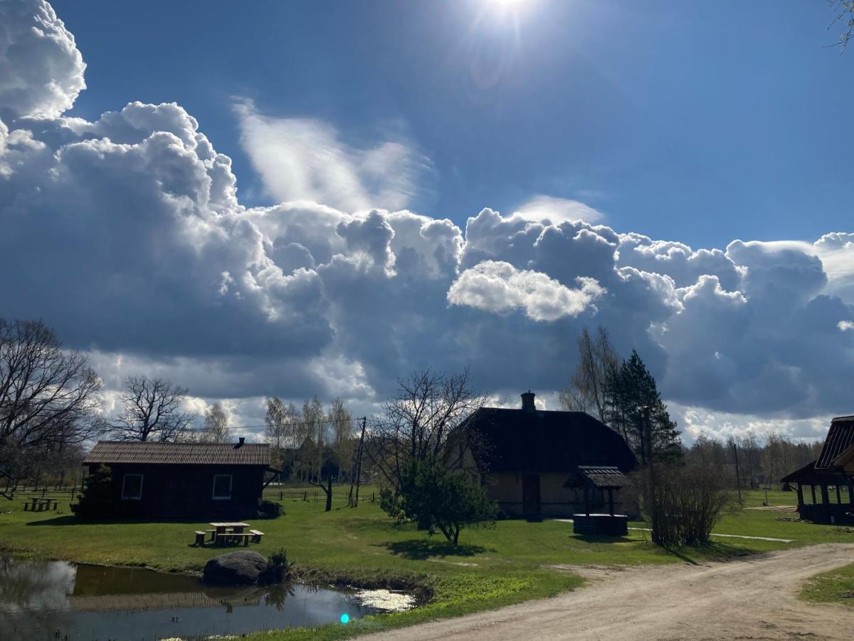 Vejavas Svētciems Exteriör bild